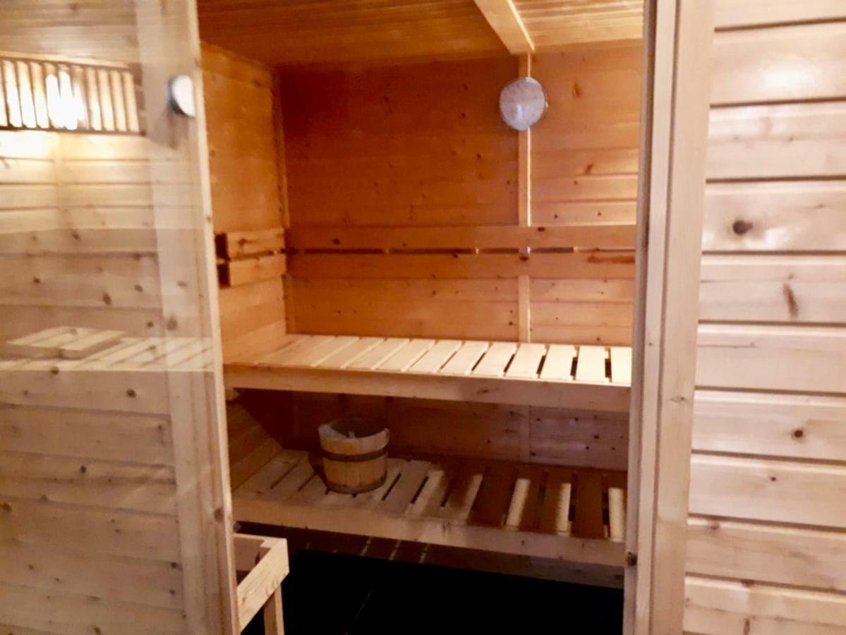 Villa Martensplek Met Sauna Tiendeveen Экстерьер фото